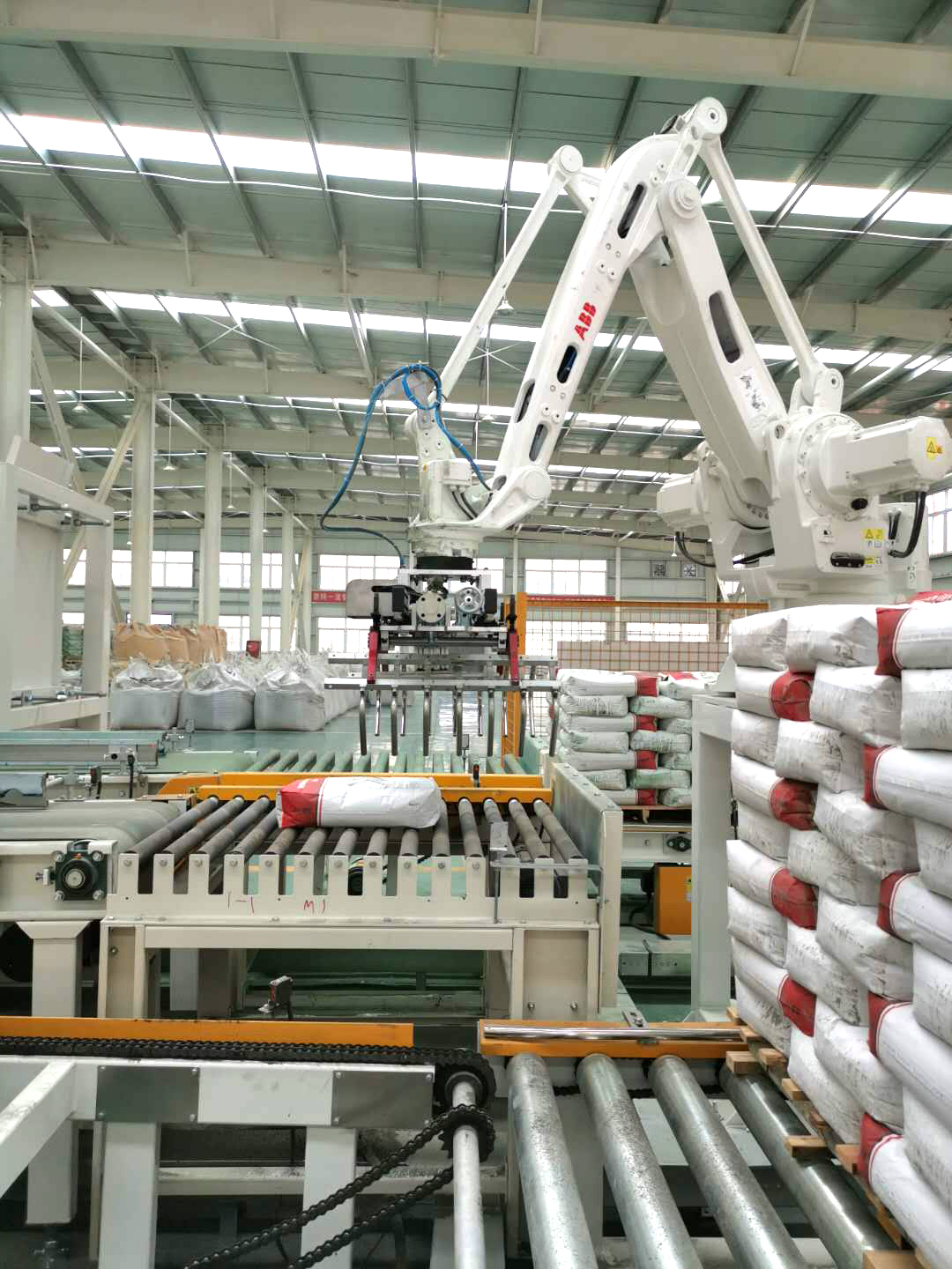 ?大廣金剛砂地坪材料  新鄉(xiāng)自動(dòng)化工廠！
